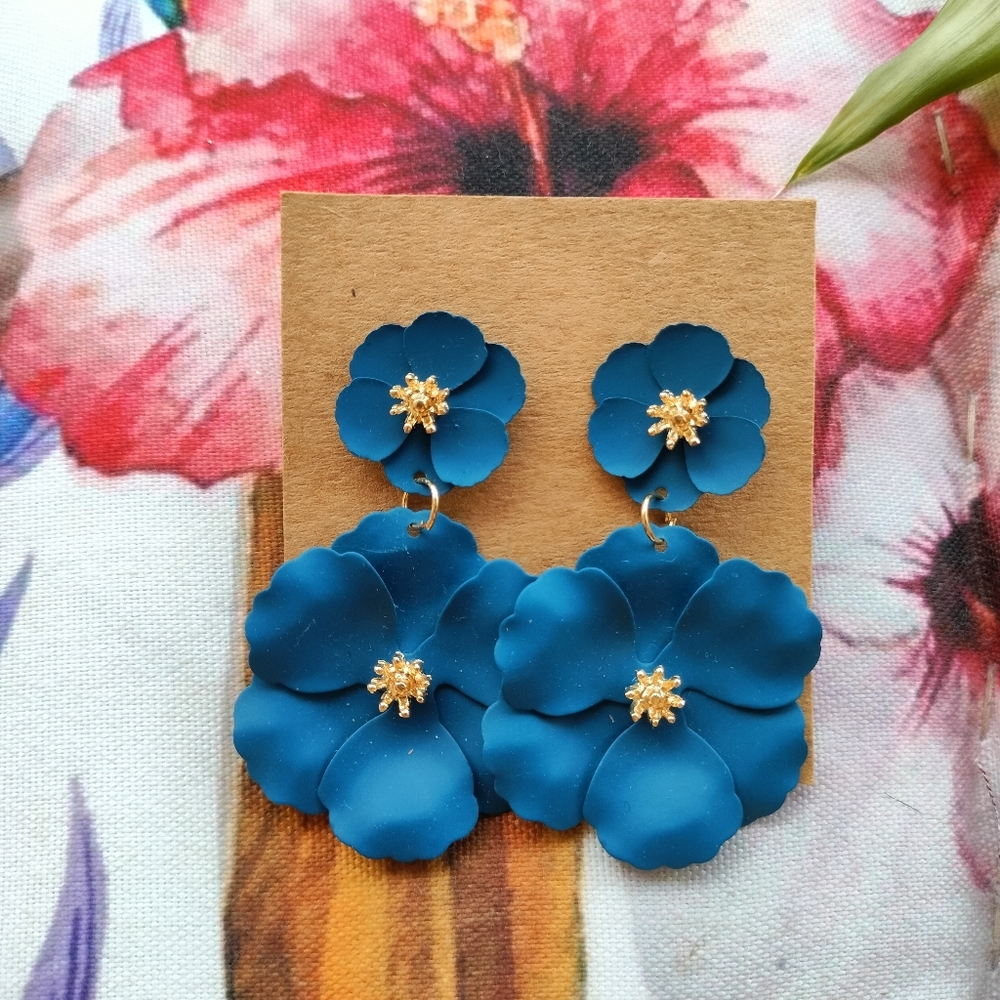 Deep Blue Floral Earrings - Picture 1 of 13